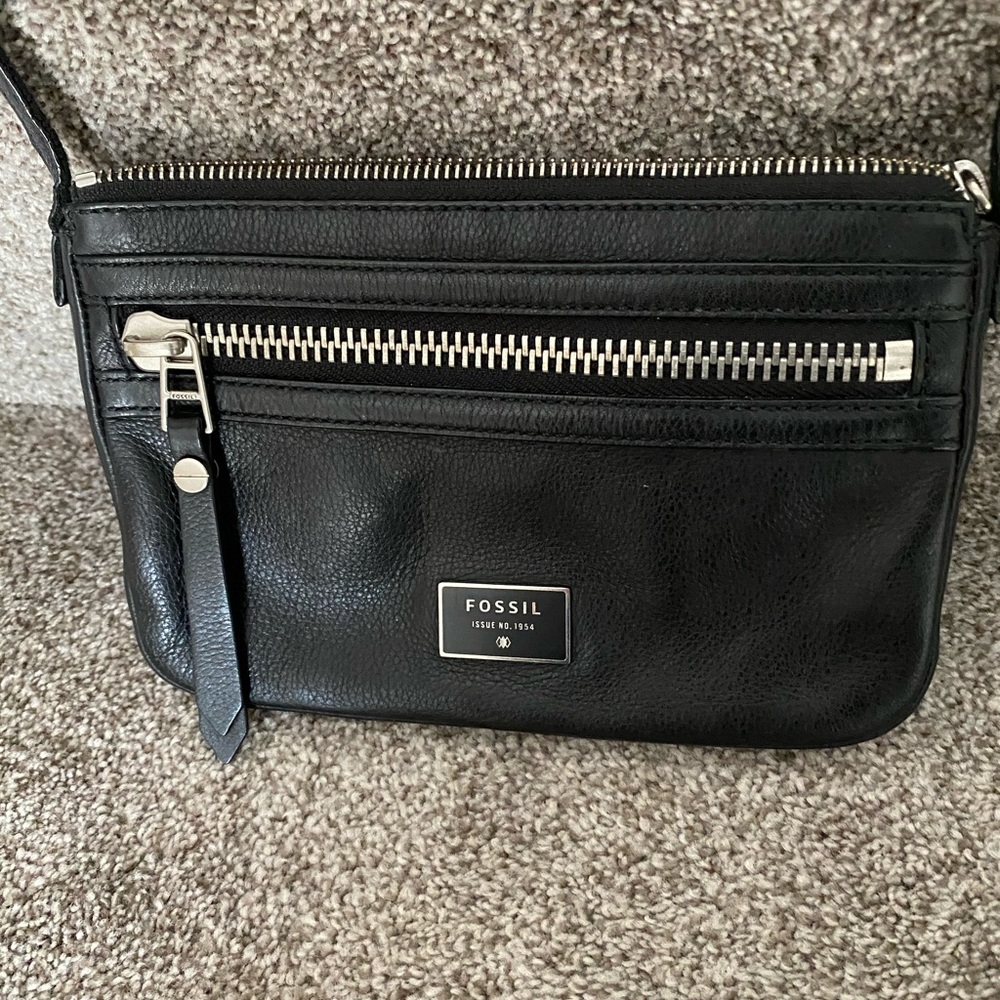 Fossil purse